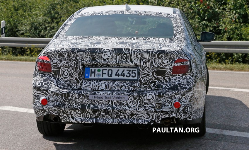 SPIED: G30 BMW 5 Series winks at us with new lights 364986
