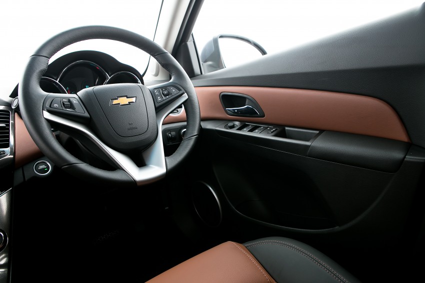 Chevrolet Cruze facelift launched in Thailand, new rear 363562