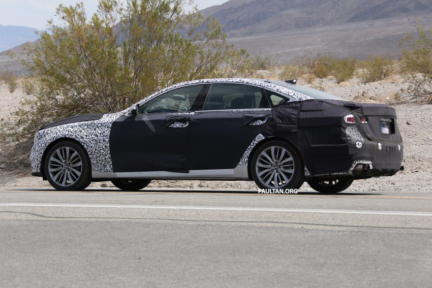 SPIED: Hyundai Genesis facelift to get twin-turbo V6? 393403