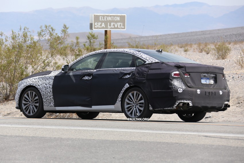 SPIED: Hyundai Genesis facelift to get twin-turbo V6? 393402
