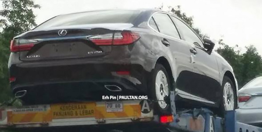 SPYSHOTS: Lexus ES facelift captured on trailer 363825