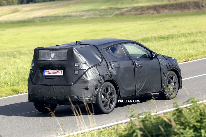 SPYSHOTS: Toyota C-HR crossover spotted testing – new Honda HR-V rival really will look like the concept! 383800