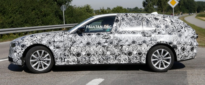 SPIED: G31 BMW 5 Series Touring captured testing 364469