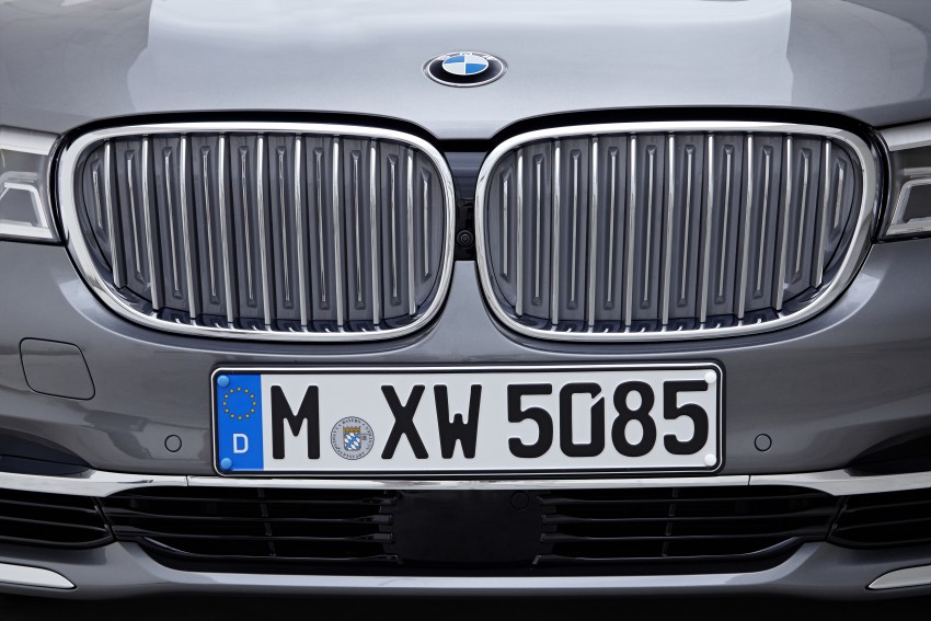MEGA GALLERY: G11 BMW 7 Series in detail 372627