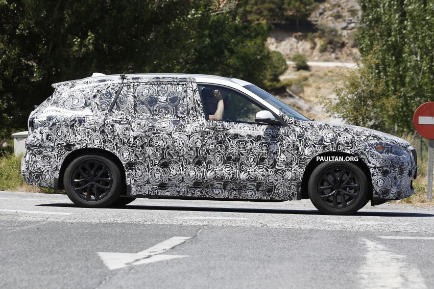 SPYSHOTS: BMW 1 Series Sport Cross captured 364543