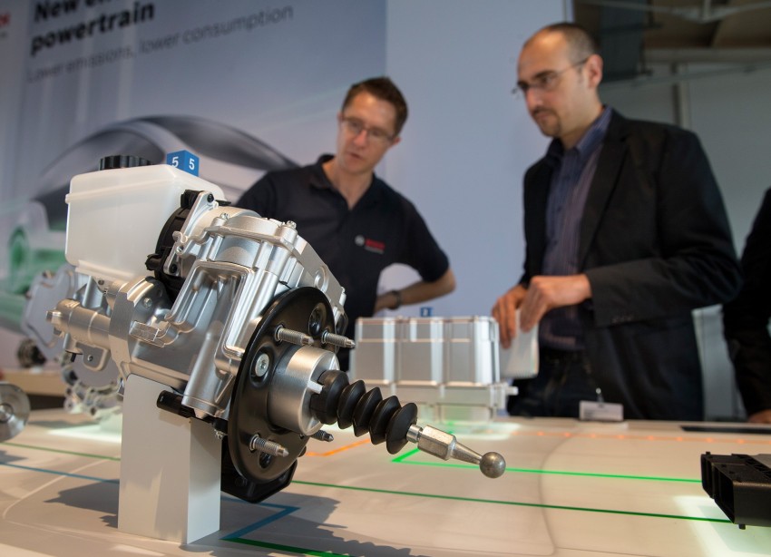 2015 Bosch International Automotive Press Briefing – face to face with tomorrow’s auto mobility solutions 373278