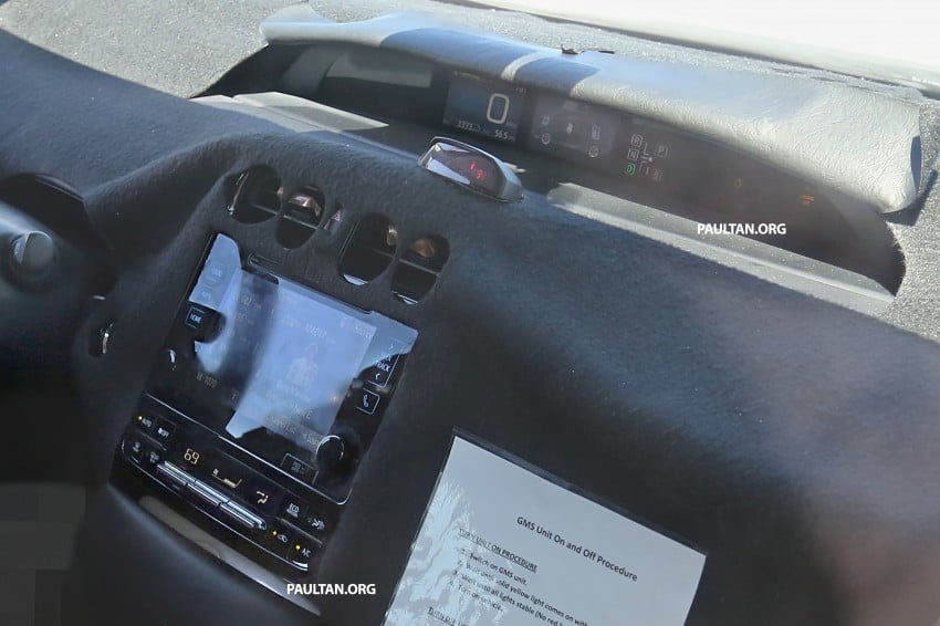 SPIED: 2016 Toyota Prius shows interior for first time! 367270