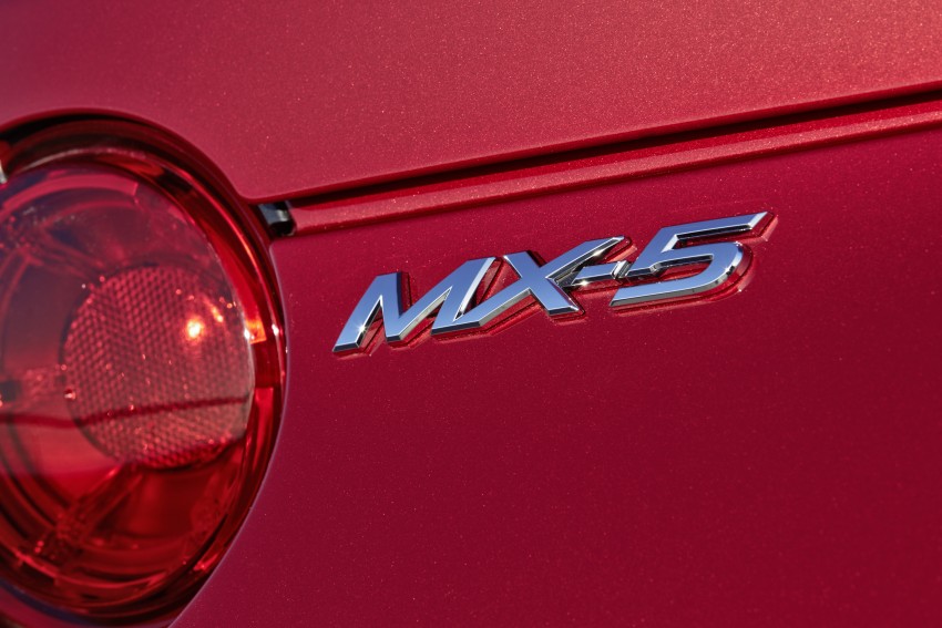 MEGA GALLERY: Mazda MX-5 in Europe, plus e-mag 370641
