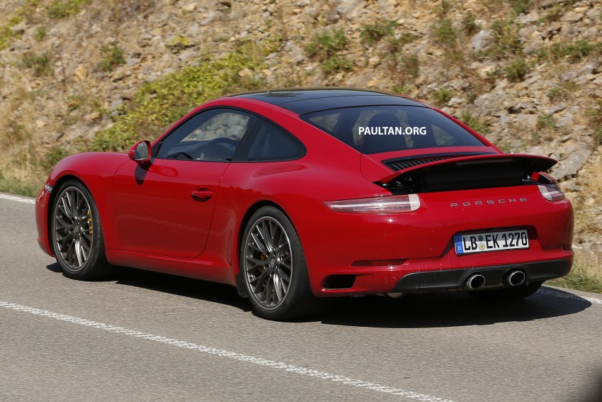 SPIED: Porsche 911 facelift entire range photographed 365929
