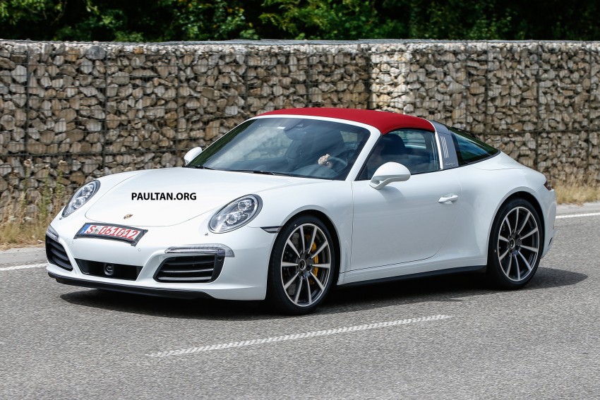 SPIED: Porsche 911 facelift entire range photographed 365931