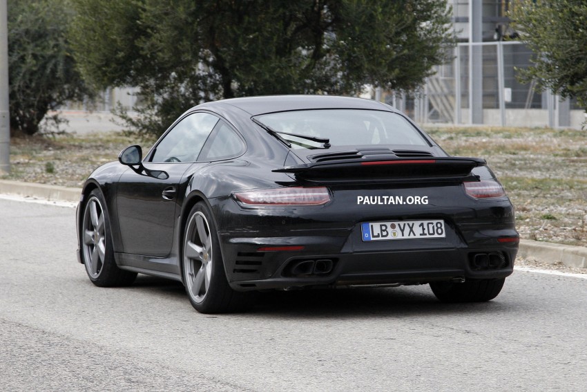 SPIED: Porsche 911 facelift entire range photographed 365939