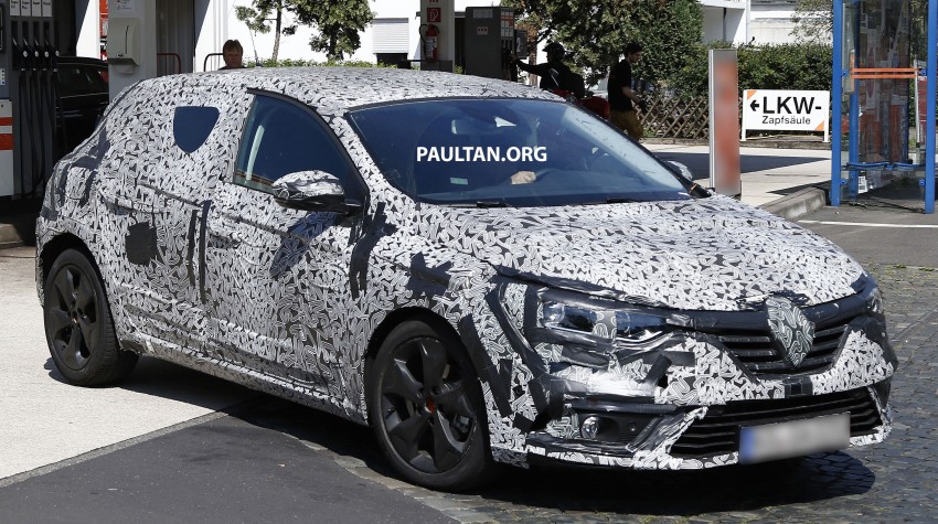 SPIED: 2016 Renault Megane gets new family face 370103