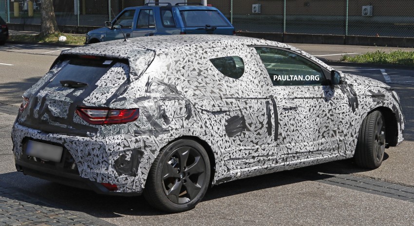 SPIED: 2016 Renault Megane gets new family face 370105