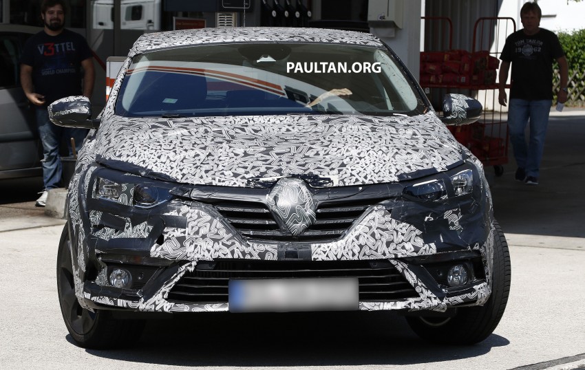 SPIED: 2016 Renault Megane gets new family face 370112