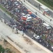 VIDEO: Violent crash on Jalan Kuching caused massive traffic jam, not a collapsed bridge