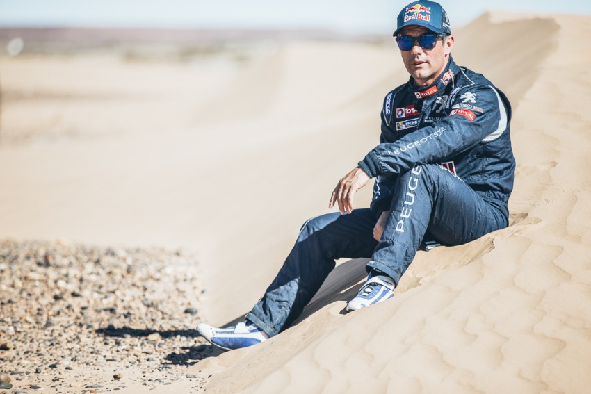 Sebastien Loeb joins 2016 Dakar Rally with Peugeot 385859