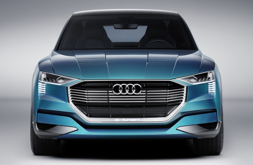 Frankfurt 2015: Audi e-tron quattro concept unveiled Image #379185