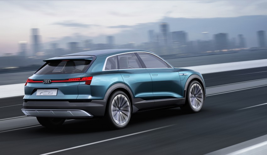 Frankfurt 2015: Audi e-tron quattro concept unveiled Image #379180