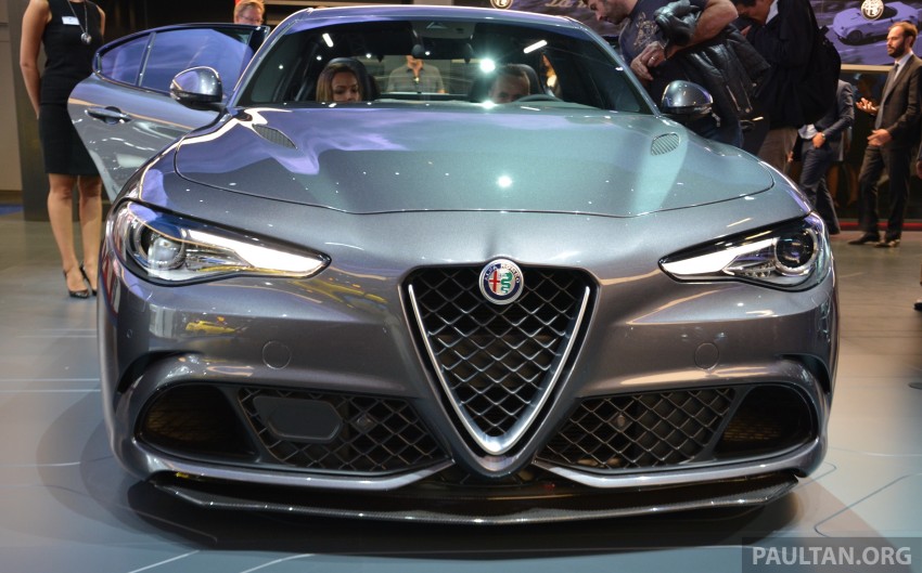Frankfurt 2015: Alfa Romeo Giulia Quadrifoglio makes first public appearance – full look of the interior! 380313