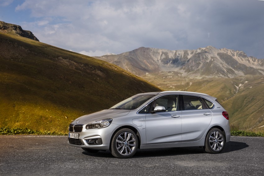 F45 BMW 225xe Active Tourer Plug-in Hybrid debuts 374858