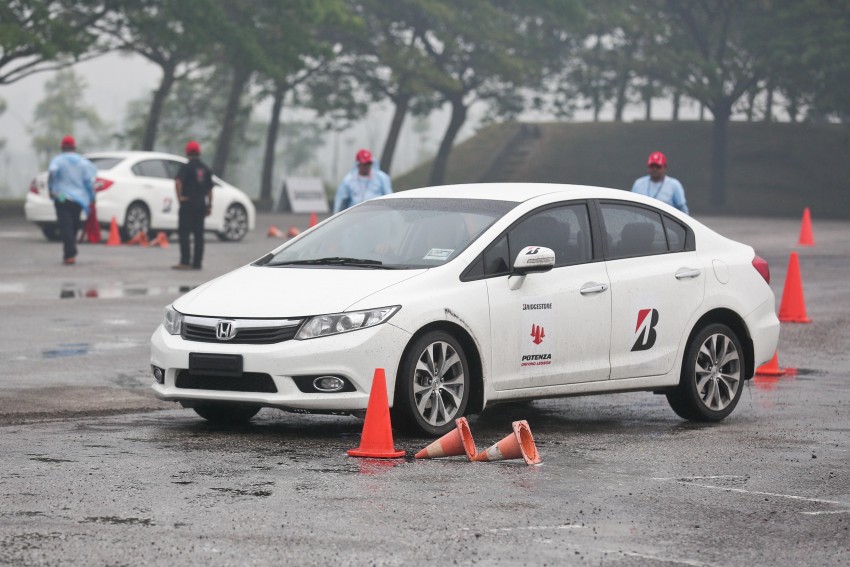 Bridgestone Potenza Driving Lesson, defensive basics 381253