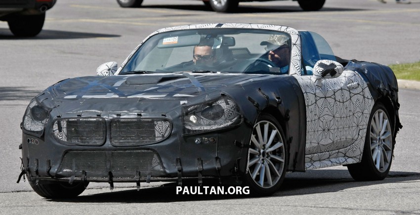 SPYSHOTS: Fiat 124 Spider caught with its top down 384906