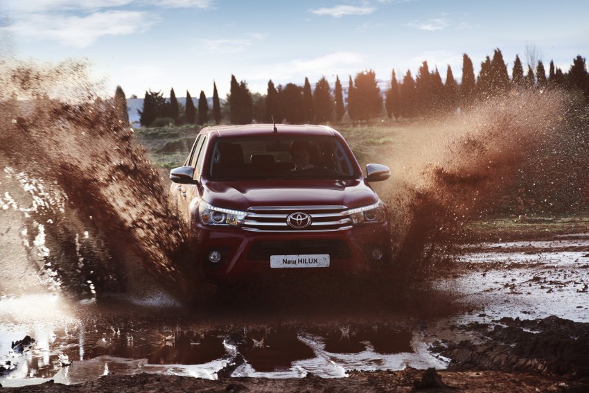 2016 Toyota Hilux – European-specification detailed 382523
