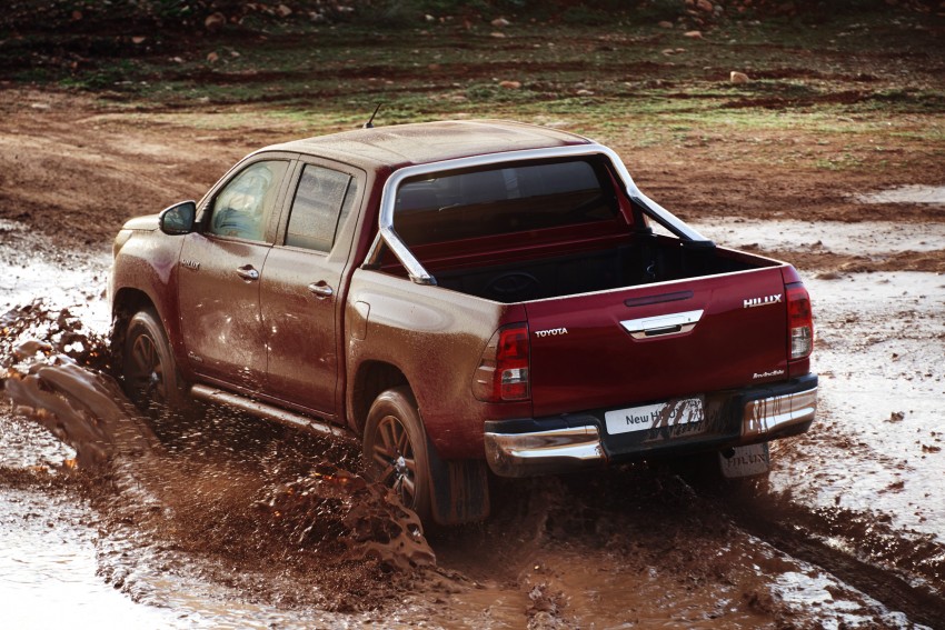 2016 Toyota Hilux – European-specification detailed 382527