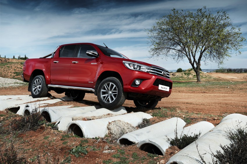 2016 Toyota Hilux – European-specification detailed 382549