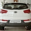 Kia Sportage – third- and fourth-gen, side-by-side