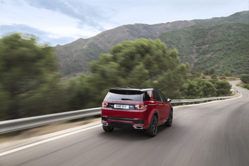 Frankfurt 2015: Land Rover Discovery Sport HSE Dynamic Lux – sporty exterior and new functions 379616
