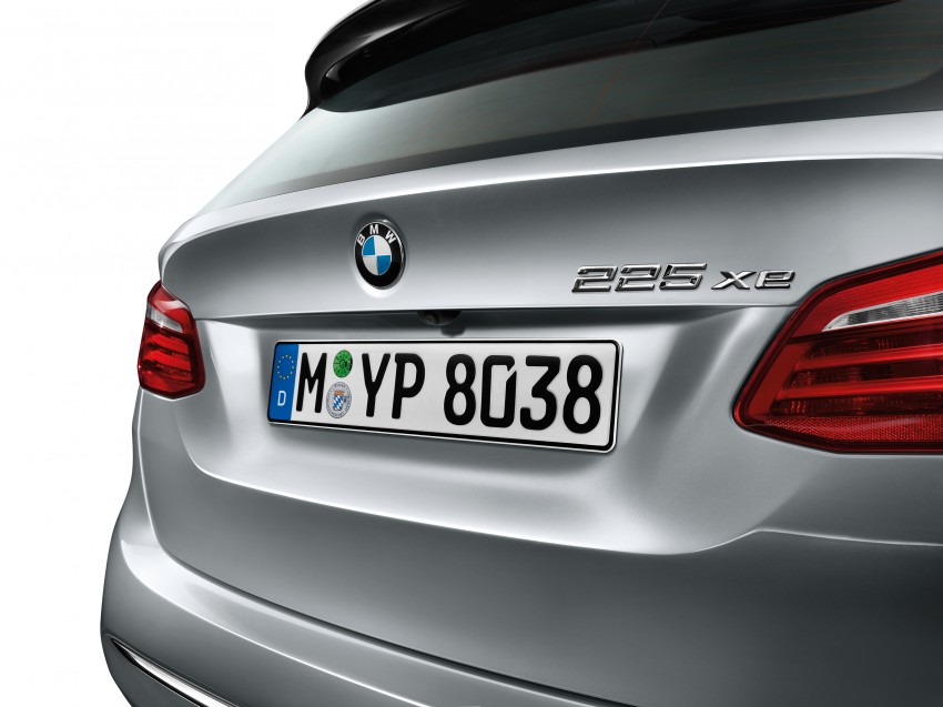 GALLERY: BMW 330e eDrive plug-in hybrid in detail 375121