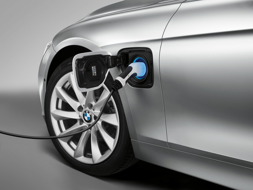 GALLERY: BMW 330e eDrive plug-in hybrid in detail 375134