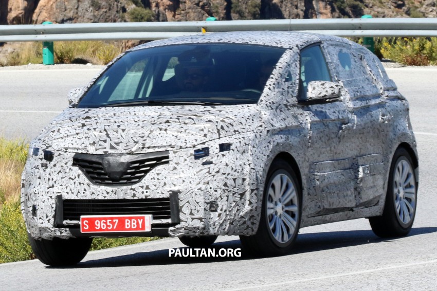 SPIED: 2016 Renault Scenic with heavy camouflage 383010