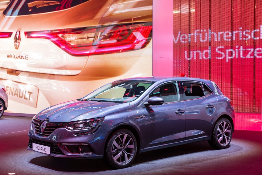 Renault Megane IV debuts at Frankfurt 2015 show 380602
