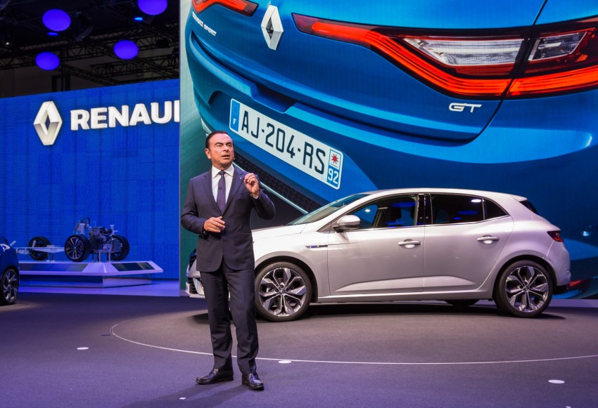 Renault Megane IV debuts at Frankfurt 2015 show 380599