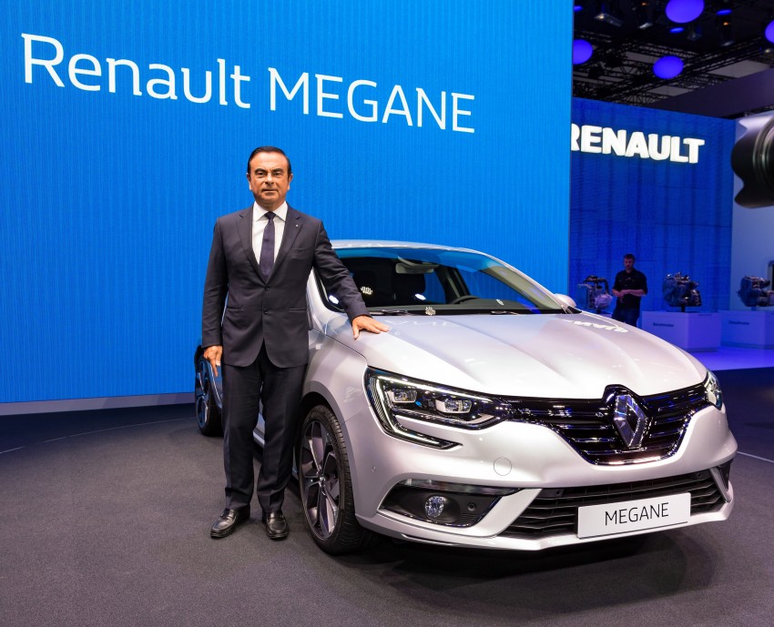 Renault Megane IV debuts at Frankfurt 2015 show 380600