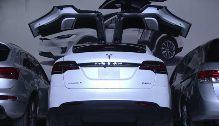 Tesla Model X finally debuts – three-row SUV detailed 385631