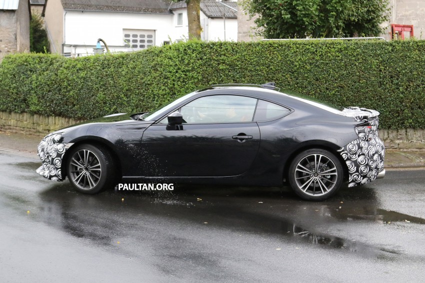 SPYSHOTS: Toyota 86 facelift prototype caught testing 388214