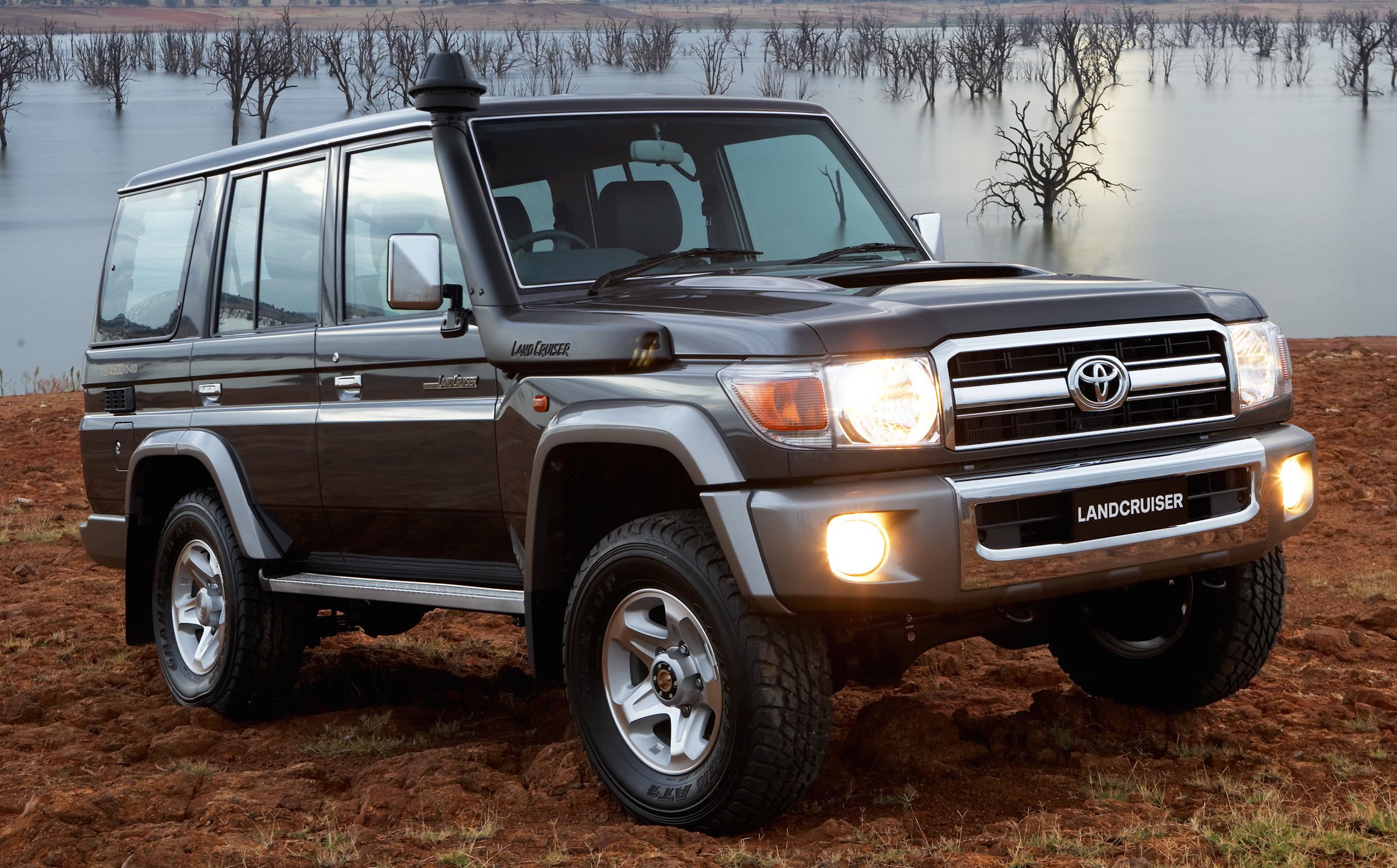 Тойота ленд круизер. Toyota Land Cruiser 70. Toyota Land Cruiser j70. Тойота ленд Крузер 2. Toyota LC 76.