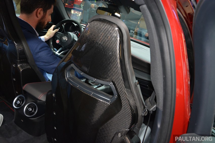 Frankfurt 2015: Alfa Romeo Giulia Quadrifoglio makes first public appearance – full look of the interior! 380349