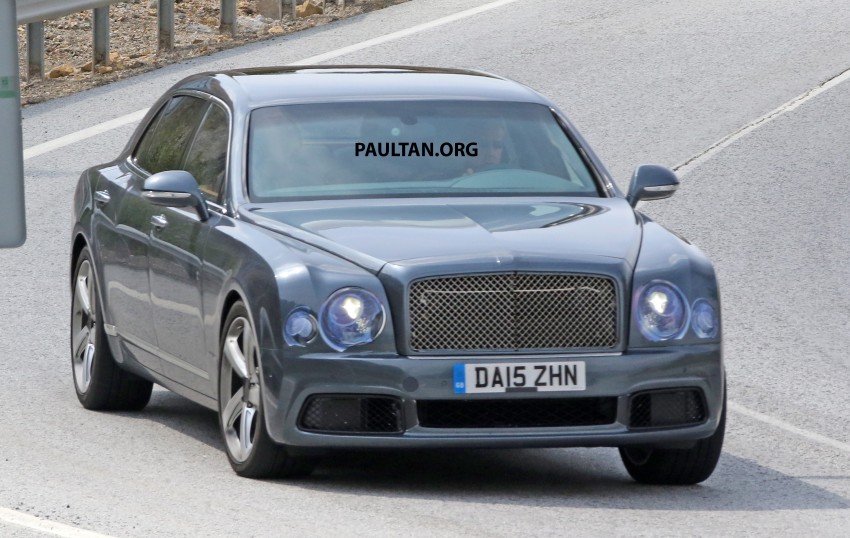 SPIED: Bentley Mulsanne facelift, LWB model captured 381760