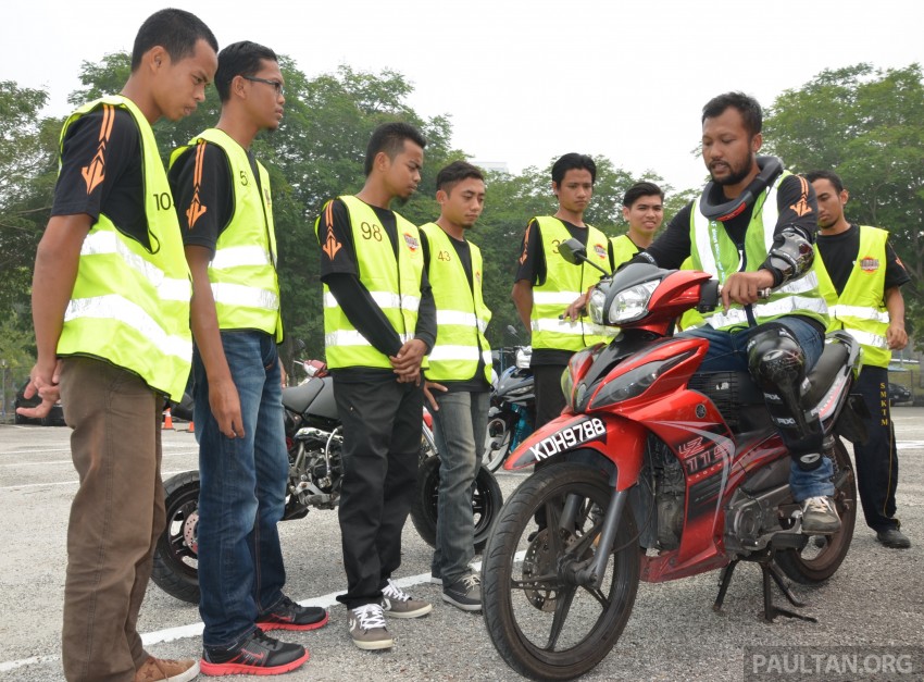 PLUS ‘GEMPAK MUFORS’ campaign raises awareness on safety amongst young Malaysian motorcyclists 385689