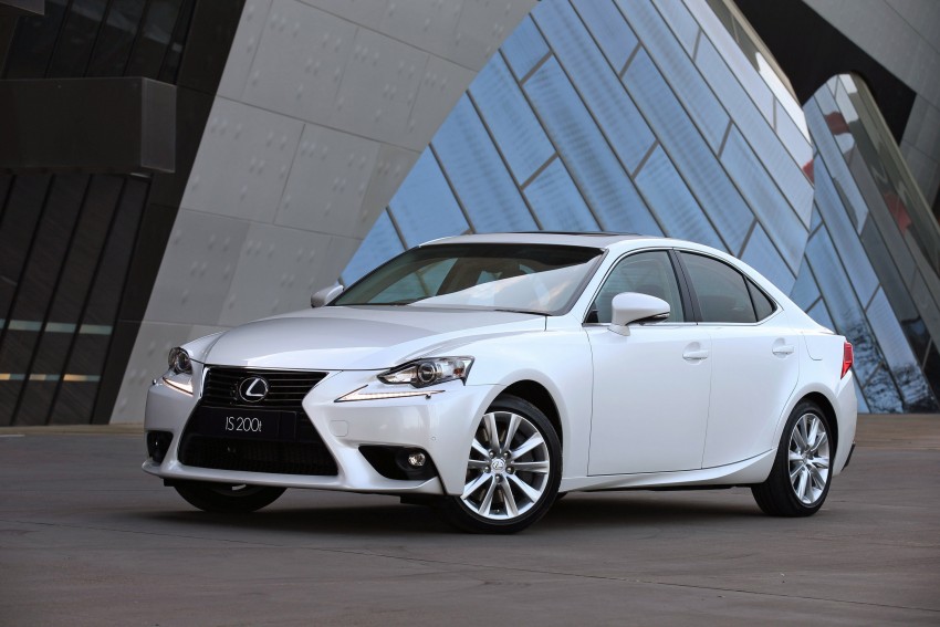 Lexus IS 200t specs listed on Lexus Malaysia’s site 383044