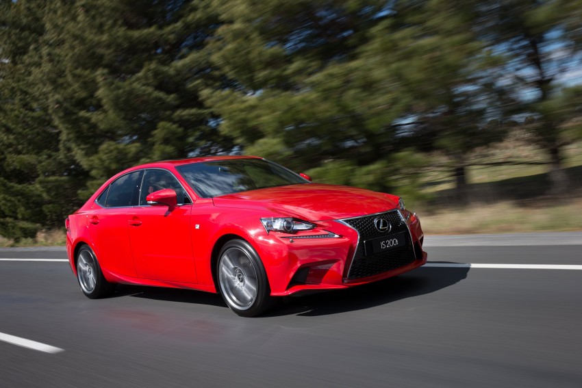 Lexus IS 200t specs listed on Lexus Malaysia’s site 383094