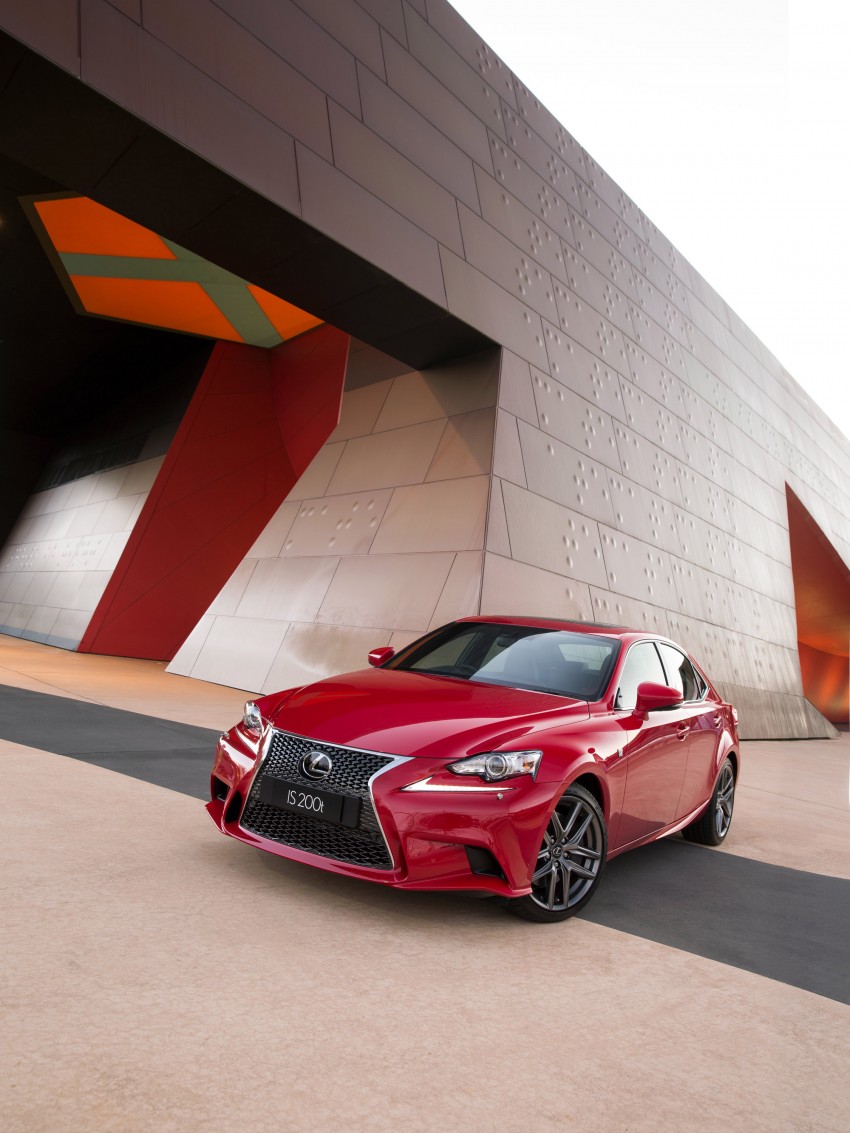 Lexus IS 200t specs listed on Lexus Malaysia’s site 383107