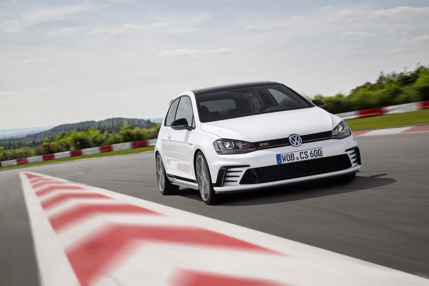 Volkswagen Golf GTI Clubsport unveiled, celebrates 40th anniversary – 261 hp, 0-100 km/h in 5.9 seconds! 377794