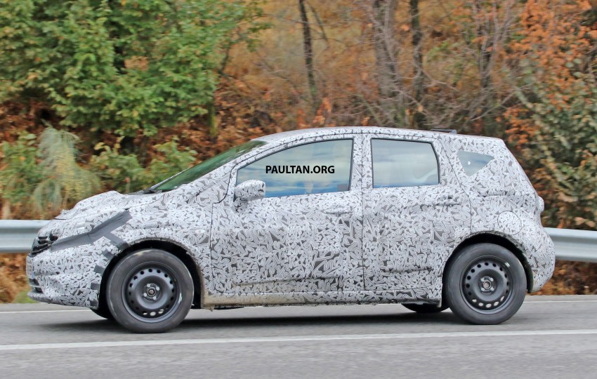 SPIED: Is this a new B-segment Nissan on test? 378202