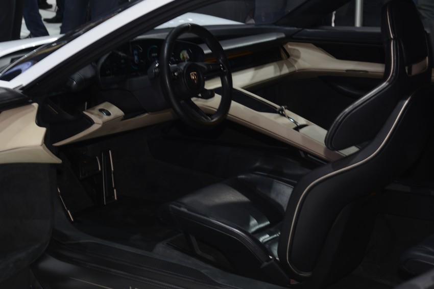 Frankfurt 2015: Porsche Mission E Concept revealed 381233