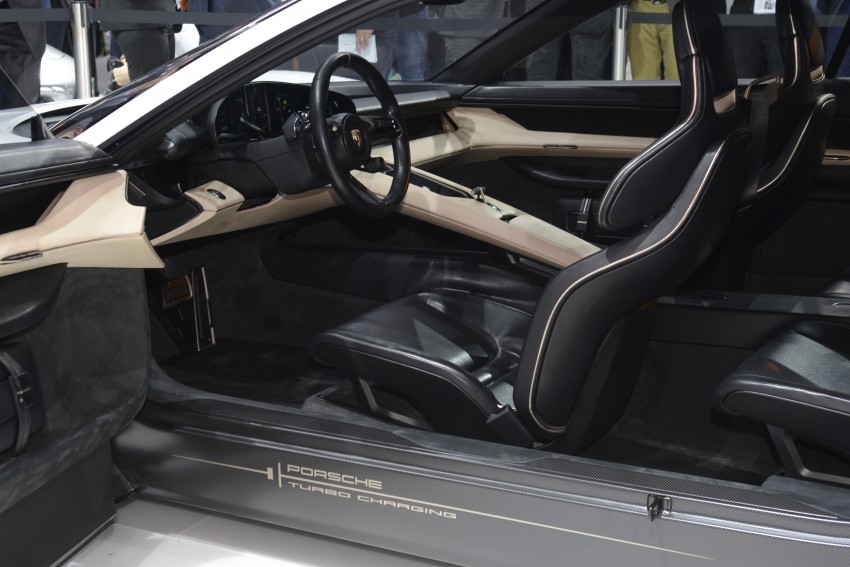Frankfurt 2015: Porsche Mission E Concept revealed 381236